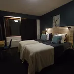 & Sallavalkea Hotel 2*