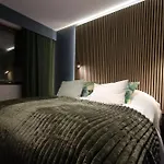 Hotel & Sallavalkea