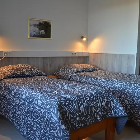 Takka-valkea Hotel