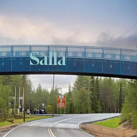 & Sallavalkea 2*