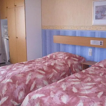 Otel & Sallavalkea Salla